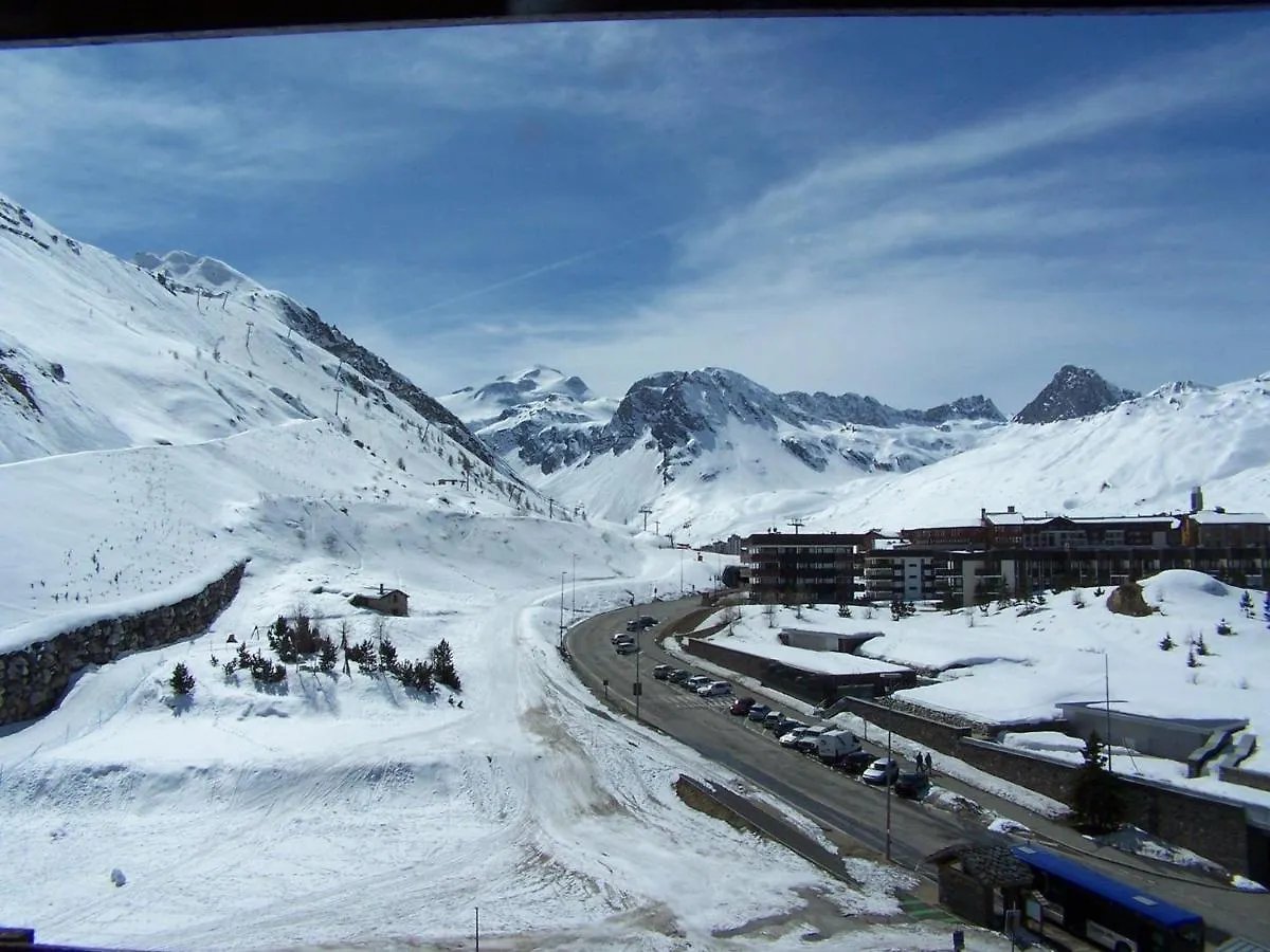 Appartement Pratique Avec Balcon, Au Pied Des Pistes Et Commerces, 6 Pers., Tignes - Fr-1-502-521